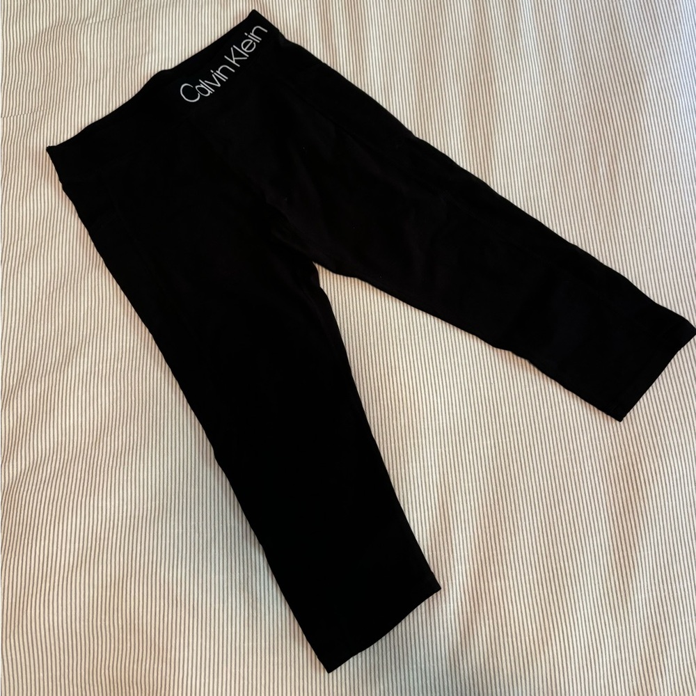 CALVIN KLEIN - performance dropped black leggings